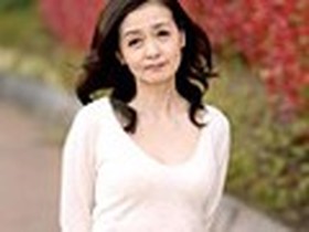 近親相姦 熟女デリヘルを呼んで、もしも実の母親が現れたらどうするか？　サンプル画像10